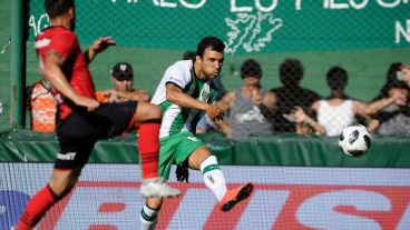 Bertolo le pega. El encuentro fue parejo y un empate no hubiera sido injusto.