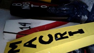 Los féretros fueron encontrados bajo las tribunas antes del partido del sábado.