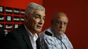 El entrenador fue presentado por el presidente Bermúdez.