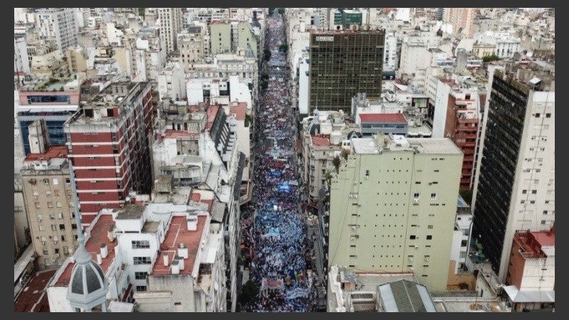 Docentes marcharon por las calles de Capital Federal.