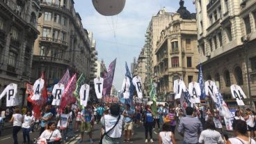 Docentes marcharon por las calles de Capital Federal.