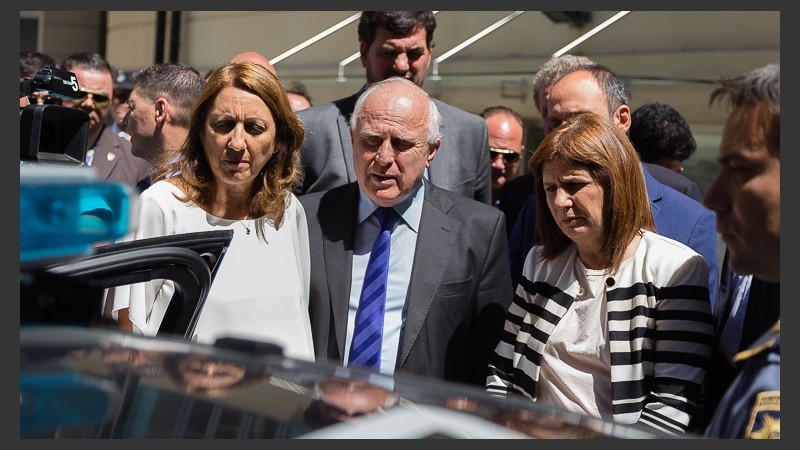 La funcionaria macrista se reunió con Lifschitz en Gobernación.