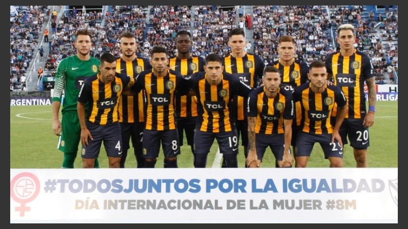 Los once titulares que paró Leo Fernández en el Amalfitani.