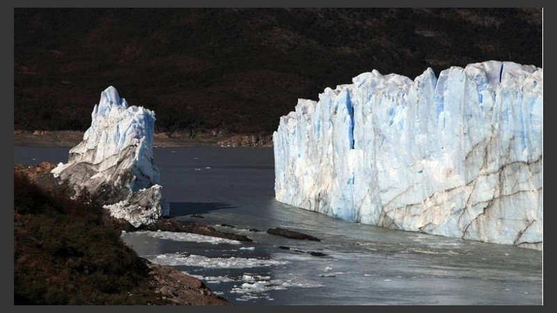 Así amaneció este lunes el glaciar. 