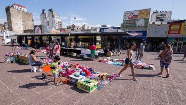 En plaza Montenegro se instalaron algunos puestos.