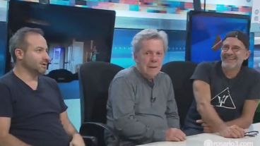 Sebastián Almada, Emulio Disi y Osvaldo Laport, en los estudios de El Tres.