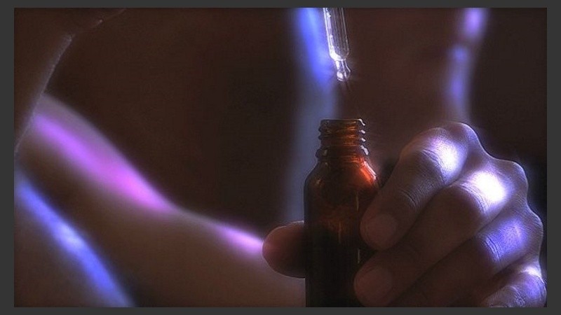 Las drogas más directamente vinculadas al ChemSex son la mefedrona (mefe), la metanfetamina (tina) y el GHB.