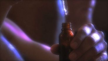 Las drogas más directamente vinculadas al ChemSex son la mefedrona (mefe), la metanfetamina (tina) y el GHB.