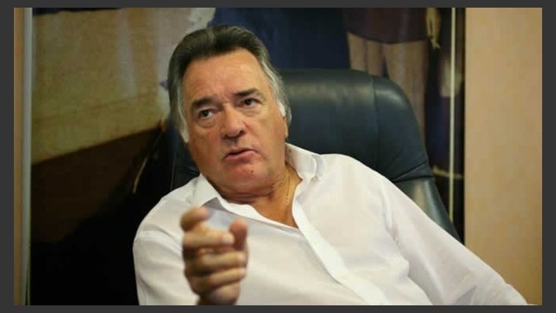 El dirigente sindical sufrió un robo y culpó al personal de valet parking.