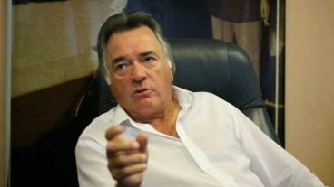 El dirigente sindical sufrió un robo y culpó al personal de valet parking.