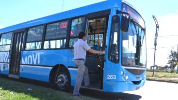 A algunos usuarios de colectivos les cobraron el aumento un día antes.