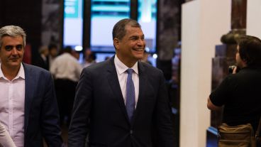 El ex presidente Rafael Correa fue distinguido en Rosario este martes. (Alan Monzón/Rosario3.com)