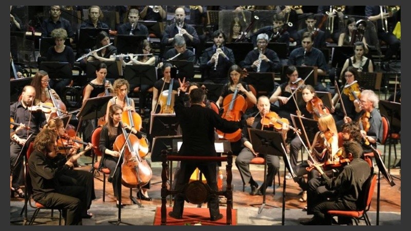 La Orquesta Sinfónica Provincial de Rosario depende del ministerio de Innovación y Cultura de Santa Fe.