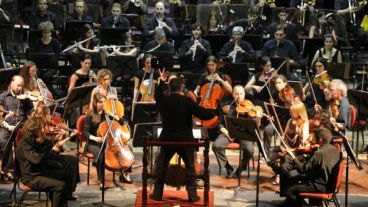 La Orquesta Sinfónica Provincial de Rosario depende del ministerio de Innovación y Cultura de Santa Fe.