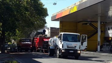Luego del susto, el incendio pudo ser controlado por bomberos.