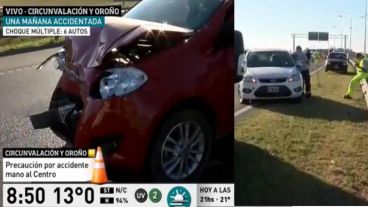 Un choque que involucró a 6 autos.