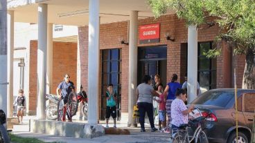 El joven herido fue trasladado al hospital Gamen.