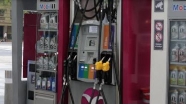 Los aumentos de combustibles ya se pagan en Rosario.