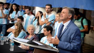 La facultad saludó la llegada de Estela de Carlotto.