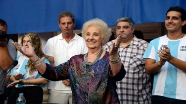 Estela de Carlotto brindó una charla en la facultad.