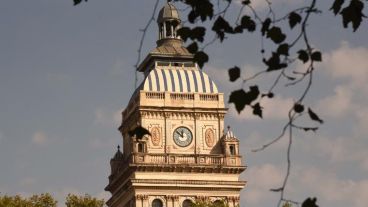 El reloj está detenido desde los 60.