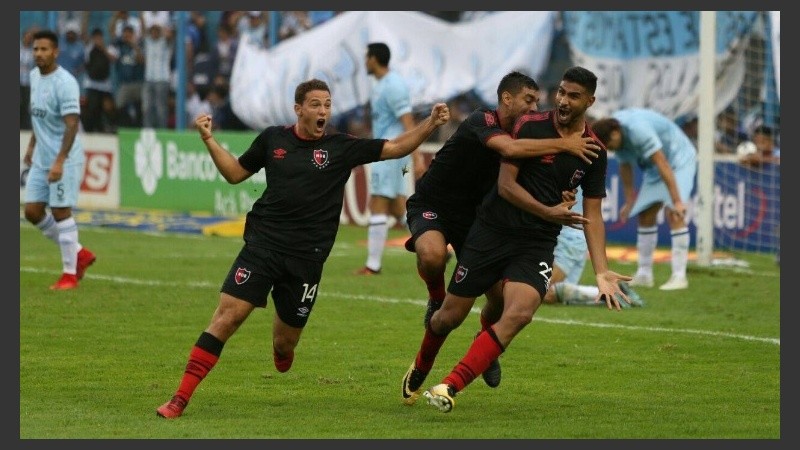 Varela y sus compañeros lo gritan. Al Rojinegro le quedó un mejor sabor final.