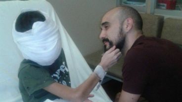 El chico dijo que le daba fuerzas escuchar a Abel Pintos.