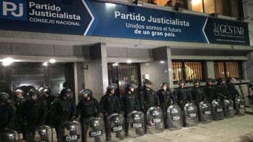 La sede del Partido Justicialista en Buenos Aires cambió de llaves.
