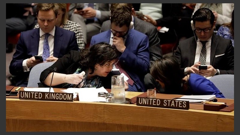 Secretos en la ONU. Karen Pierce, embajadora de Gran Bretaña, y su par de EE.UU., Nikki Haley.