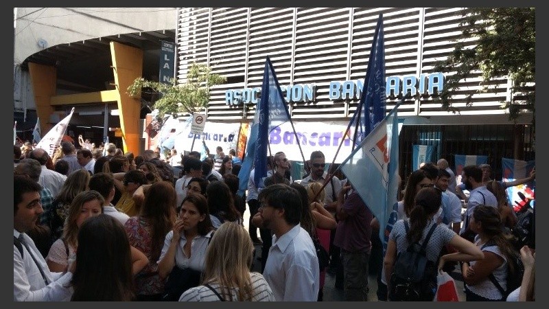 Hubo manifestación de bancarios en el centro rosarino.