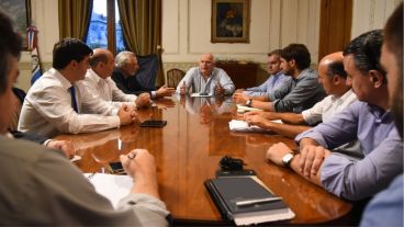El gobernador encabezó reuniones por seguridad.