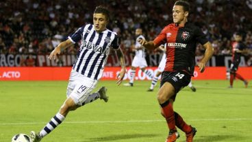 Alexis debutó como titular en el Coloso.