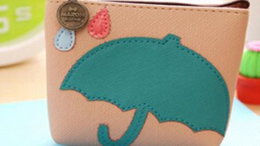 A llevar el paraguas en la cartera.