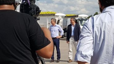 Etchevehere junto a Macri este miércoles en Tucumán.