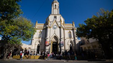 Buenos Aires al 2100 recibe a los fieles. Habrá misas todo el día y una procesión a las 15.