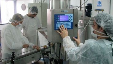 Este año en lugar de ingresar 600 investigadores, serán 300.