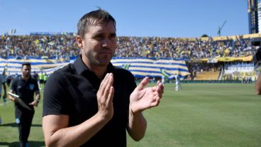 El Chacho fue reconocido por los hinchas canallas.