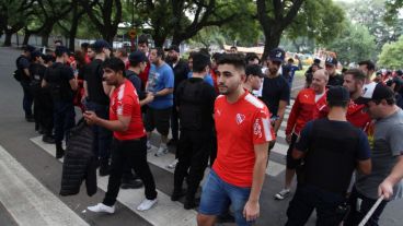 Los fanas de Independiente fueron a ver al conjunto de Holan.