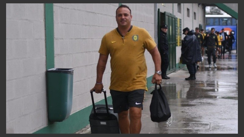 El técnico renunció tras la derrota ante Defensa.