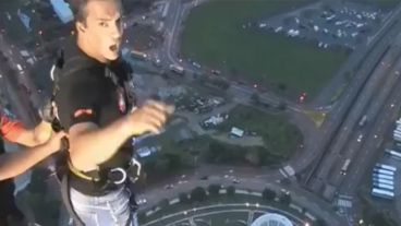 El periodista y fan de Arjona Alejandro Simonetto detectó el video, que fue grabado en 2014