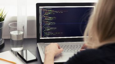 La capacitación puede realizarse de forma presencial o virtual.
