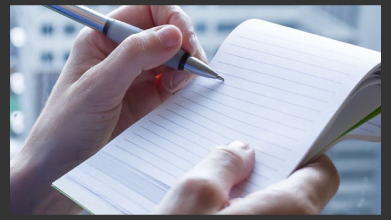 Cada estudiante puede repasar de forma particular los contenidos al revisar de nuevo estas fichas.