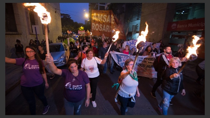 Marcha de las antorchas por María de los Ángeles París. 