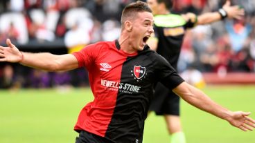 Alexis grita ante Defensa y Justicia.