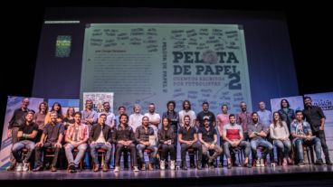 "Pelota de papel 2" se presentó en la Feria del Libro en Buenos Aires.