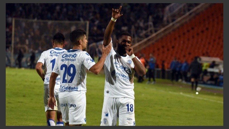 García, goleador y figura del torneo.
