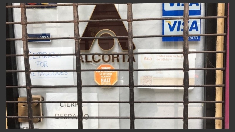 El jueves los trabajadores se encontraron con el cartel de 