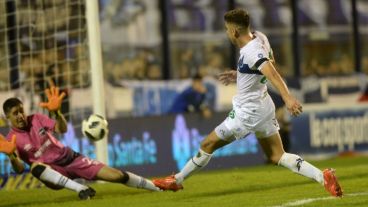 Ortiz marca el primero sobre el final del primer tiempo.