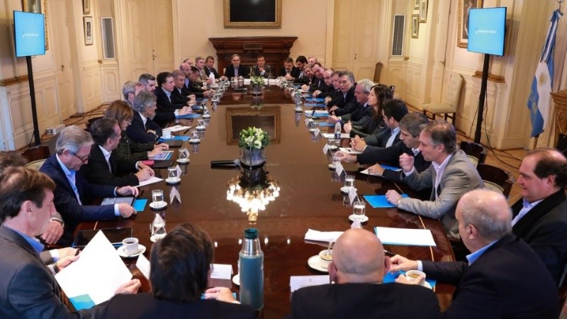 La foto de la reunión que difundió la cuenta oficial de Macri.