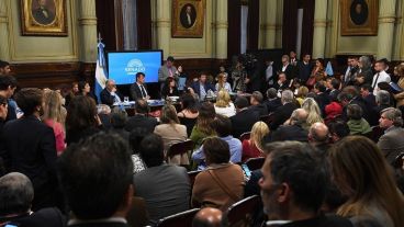 La Cámara alta busca convertir en ley el texto que ya aprobó Diputados.